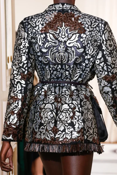 Look 70